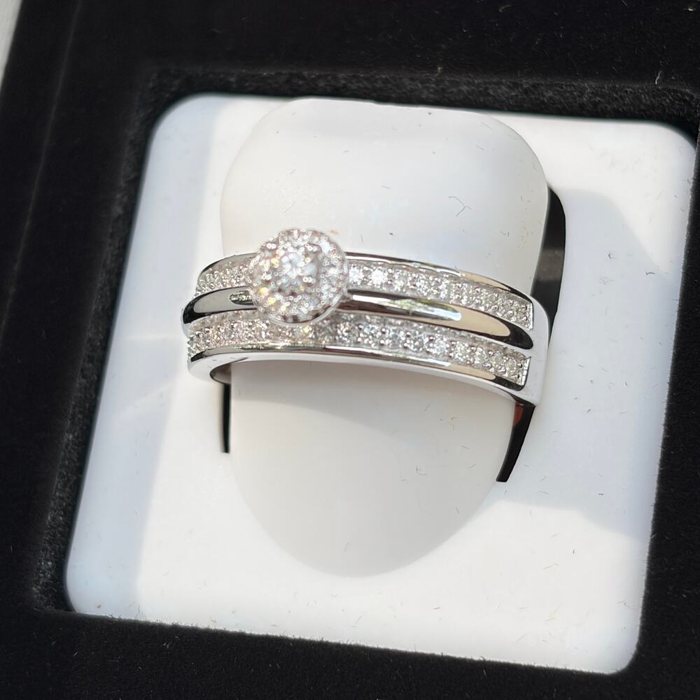 Moissanite 1.00 CTW Round Halo Engagement Ring 925 Sterling Silver Size 8 NIB